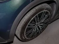Gebraucht Mercedes EQE500 AMG 300 kW (408 PS) 2024 Grün metalliclack smaragdgrün SUV