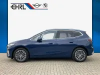 Neu BMW 220 Luxury Line 163 PS (119 kW) 2026 Blau Van / Kleinbus