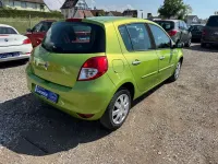 Gebraucht Renault Clio III Dynamique 75 PS (55 kW) 2010 Grün Limousine