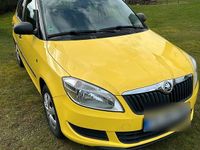 Gebraucht Skoda Fabia 60 PS (44 kW) 2013 Gelb Kleinwagen