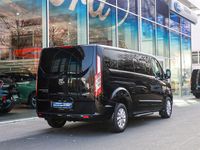 Gebraucht Ford Tourneo Titanium 131 PS (96 kW) 2022 Schwarz Van / Kleinbus