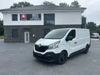 Gebraucht Renault Trafic Komfort 95 PS (69 kW) 2017 Weiß Van / Kleinbus