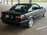 Gebraucht BMW 318 Cabriolet 116 PS (85 kW) 1996 Schwarz Cabrio