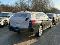 Neu Skoda Superb Selection 150 PS (110 kW) 2025 Onyxschwarz metallic Kombi