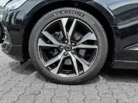 Gebraucht Volvo V60 Core 163 PS (119 kW) 2024 Schwarz Kombi