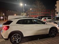 Gebraucht Mercedes GLA250 AMG line 211 PS (155 kW) 2015 Weiß SUV