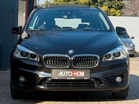 Gebraucht BMW 218 150 PS (110 kW) 2014 Saphirschwarz Van / Kleinbus