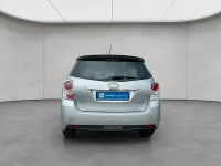 Gebraucht Toyota Verso Life 147 PS (108 kW) 2014 Silber Van / Kleinbus