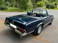 Gebraucht Mercedes 230 150 PS (110 kW) 1965 Blau Cabrio