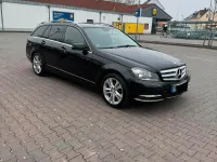 Gebraucht Mercedes C180 156 PS (114 kW) 2014 Schwarz Kombi