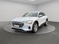 Gebraucht Audi e-tron Advanced 300 kW (408 PS) 2022 Gletscherweiß metallic SUV