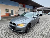Gebraucht BMW 320 177 PS (130 kW) 2009 Grau Kombi