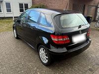 Usata Mercedes B150 95 CV (69 kW) 2009 Nero Monovolume
