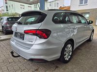 Gebraucht Fiat Tipo Lounge 120 PS (88 kW) 2018 Silber Limousine