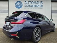 Gebraucht BMW 330e Luxury Line 184 PS (135 kW) 2021 Blau Kombi
