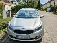 Gebraucht Kia Ceed 90 PS (66 kW) 2014 Silber Kleinwagen