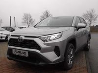 Gebraucht Toyota RAV4 Hybrid 218 PS (160 kW) 2022 Silver metallic SUV