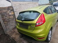 Gebraucht Ford Fiesta 95 PS (69 kW) 2010 Grün Kleinwagen