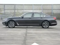 Gebraucht BMW 750 449 PS (330 kW) 2016 Schwarz Limousine