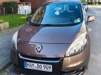 Gebraucht Renault Scénic III 110 PS (80 kW) 2013 Braun Van / Kleinbus