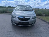 Gebraucht Opel Meriva Active 101 PS (74 kW) 2013 Silbersee/perl silber (m2) Van / Kleinbus