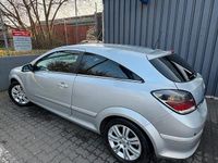 Gebraucht Opel Astra GTC 105 PS (77 kW) 2007 Grau Limousine