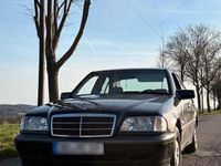Gebraucht Mercedes C180 122 PS (89 kW) 1999 Schwarz Limousine
