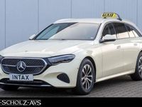 Gebraucht Mercedes E200 163 PS (119 kW) 2026 Hellelfenbein Kombi