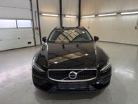 Gebraucht Volvo V60 Core 163 PS (119 kW) 2022 Schwarz Kombi