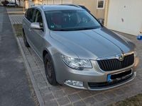 Gebraucht Skoda Superb Elegance 170 PS (125 kW) 2012 Silber Kombi