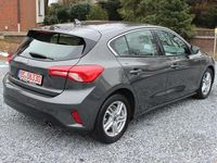 Gebraucht Ford Focus 101 PS (74 kW) 2019 Magneticgrau (metallic) Limousine