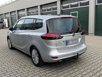 Gebraucht Opel Zafira 170 PS (125 kW) 2018 Silber Van / Kleinbus