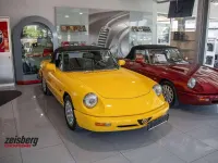 Gebraucht Alfa Romeo Spider 120 PS (88 kW) 1992 Gelb Cabrio