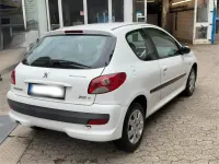 Gebraucht Peugeot 206+ 75 PS (55 kW) 2009 Weiß Kleinwagen