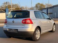 Gebraucht VW Golf V 105 PS (77 kW) 2007 Silber Limousine