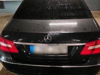 Gebraucht Mercedes E250 204 PS (150 kW) 2011 Schwarz Limousine