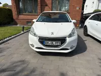 Gebraucht Peugeot 208 95 PS (69 kW) 2012 Weiß Kleinwagen
