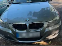 Gebraucht BMW 318 143 PS (105 kW) 2011 Grau Kombi