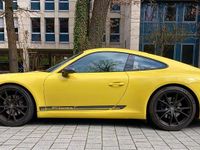 Gebraucht Porsche 911 Carrera 370 PS (272 kW) 2018 Gelb Coupé