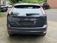 Gebraucht Ford Focus Ambiente 101 PS (74 kW) 2009 Blau Limousine