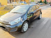 Gebraucht Kia Rio Edition 7 109 PS (80 kW) 2013 Schwarz Limousine