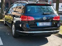Gebraucht VW Passat Highline 140 PS (102 kW) 2012 Schwarz Kombi