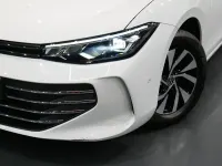 Gebraucht VW Passat Business 150 PS (110 kW) 2024 Pure white Kombi