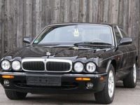 Używany Jaguar XJ Executive 237 KM (174 kW) 2000 Czarny Sedan/Limuzyna