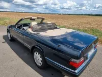 Gebraucht Mercedes E200 136 PS (100 kW) 1996 Blau Cabrio