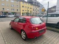 Gebraucht Alfa Romeo 147 Distinctive 105 PS (77 kW) 2001 Rot Kleinwagen