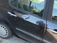 Second-hand Renault Modus 75 CP (55 kW) 2006 Negru Monovolum