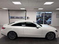 Gebraucht Mercedes E200 197 PS (144 kW) 2021 Polarweiss  unilack Coupé