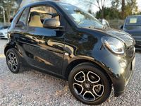 Gebraucht Smart ForTwo Cabrio Passion 90 PS (66 kW) 2018 Tridion sicherheitszelle in bl Cabrio