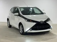 Gebraucht Toyota Aygo X-play 69 PS (50 kW) 2014 Weiß Kleinwagen